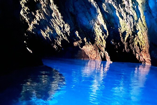 Private speedboat tour to Blue Cave and visit Island Hvar - The route needs one important clarification