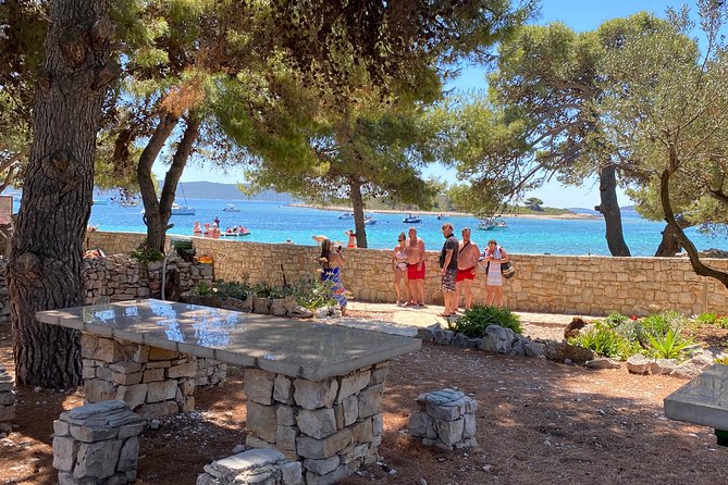 Private speedboat tour to Blue Lagoon and 3 Islands - Čiovo and the less crowded side of the coast