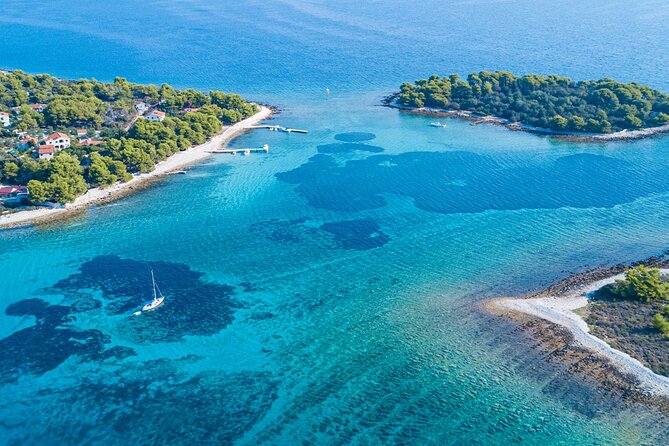 Private speedboat tour to Blue Lagoon and 3 Islands - The boat, swimming gear, and comfort