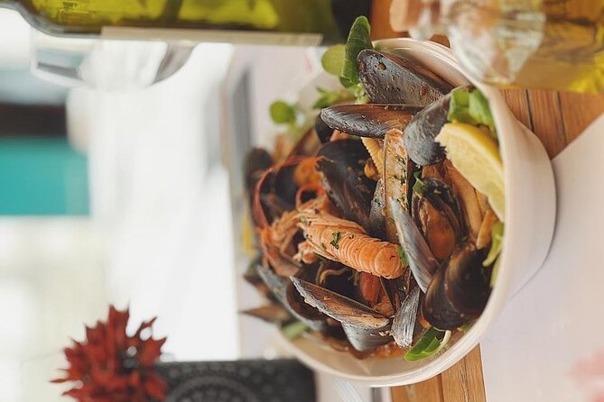 Private Split Tour & Local Bites & Seafood Extravaganza & Pickup - Green Market: start with Split’s daily food life