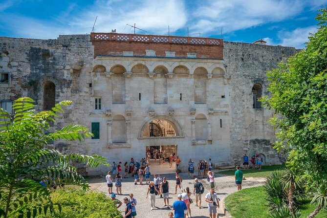 Private Split Tour & Local Bites & Seafood Extravaganza & Pickup - Diocletian’s Cellars and palace substructures