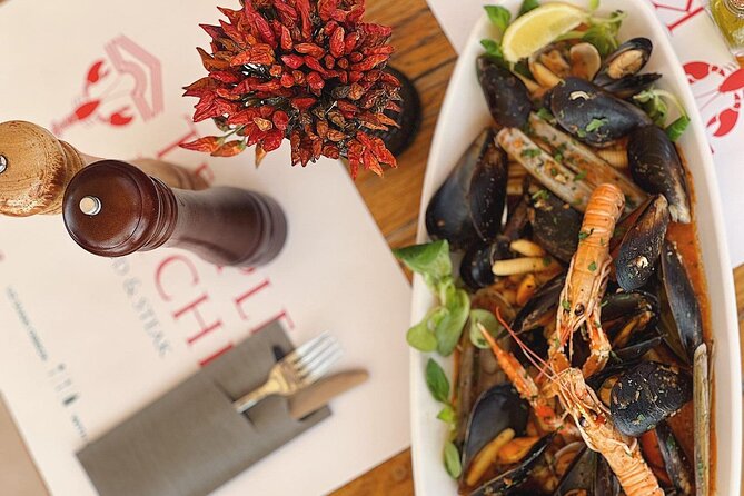 Private Split Tour & Local Bites & Seafood Extravaganza & Pickup - Gelato at Gelateria Emiliana