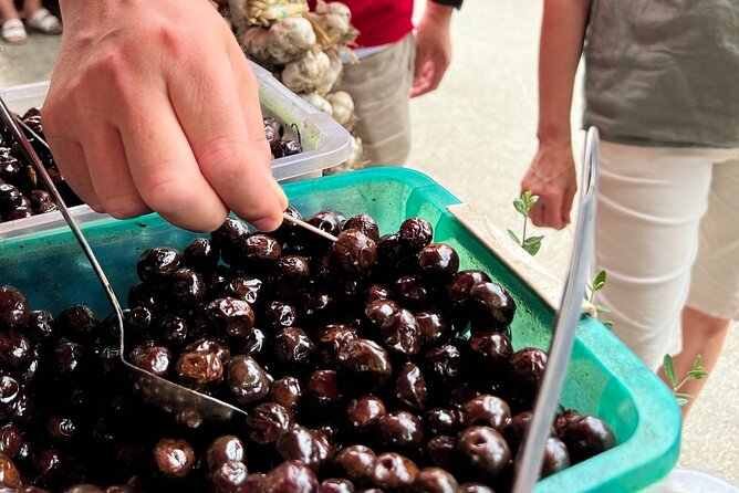 Private Split: Visit Diocletian Palace & Taste Food at the Market - Who will get the most from this experience