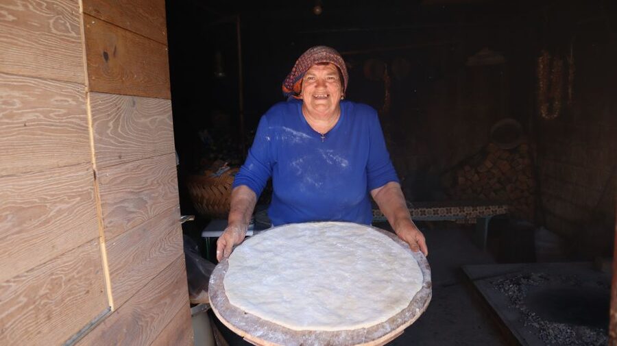 Private Split Walking tour with LOCAL guide - Marjan Hill or more time in central Split