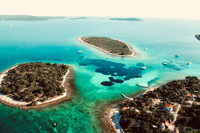 Private Sunset Tour from Trogir by Speedboat - Skippers, communication, and the family-friendly feel