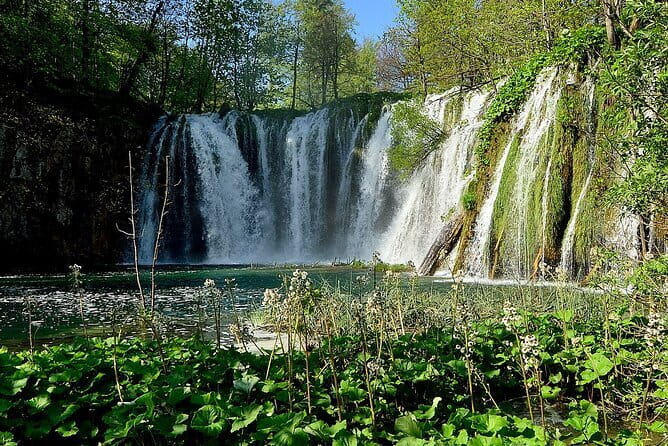 Private Transfer from Zadar to Split with 2 hours for sightseeing - Trogir, a compact stop with strong visual appeal