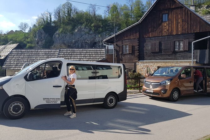 Private transfer Split airport to Split (any location) up to 8 passengers - Luggage, Old Town streets, and the last 200 meters