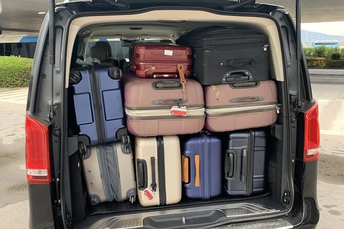 Private Transport from/to Croatia Hotel, Ports and Split Airport - What the vehicle and group size mean for comfort