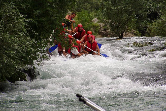 Rafting River Cetina from Makarska Riviera including transfer - Why the guide and gear matter