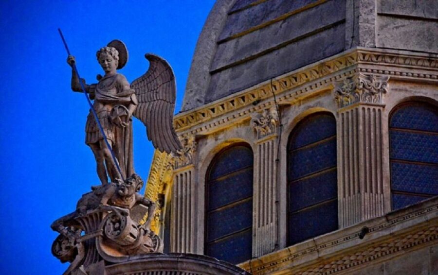 Sibenik: Guided Evening Walking Tour - Key points to know before booking