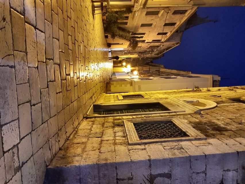 Sibenik: Guided Evening Walking Tour - Meeting King Petar Krešimir in the city’s story