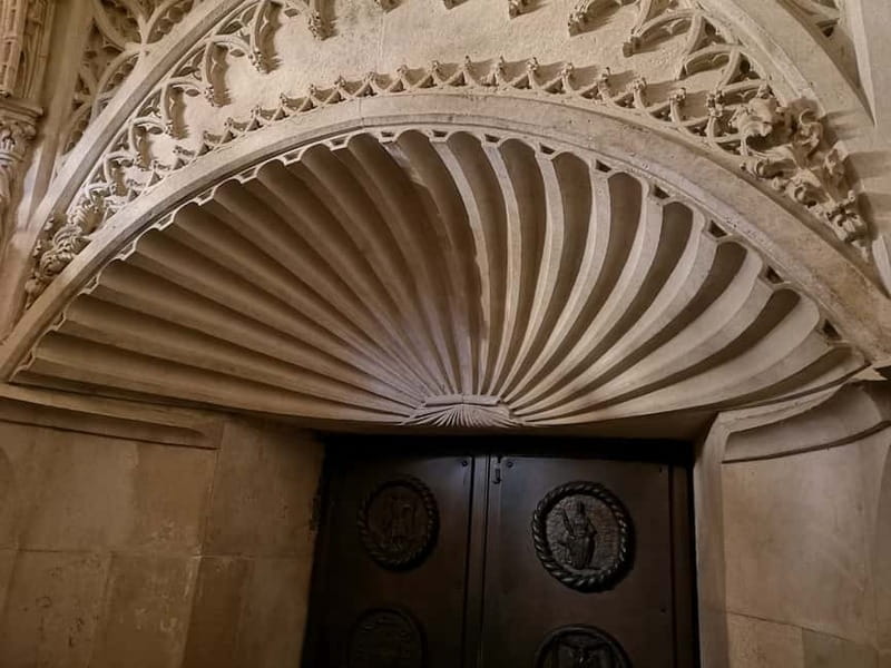Šibenik: Medieval Night Walking Tour - The Pillar of Shame, fairs, and city rules