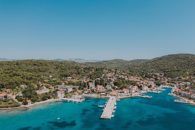 Šibenik Riviera boat tour: Zlarin + Prvić + Tijat - Zlarin: coral, quiet lanes, and a car-free island
