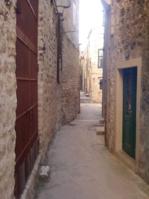 Šibenik walking tour in one hour! - A fast introduction to Šibenik’s medieval core