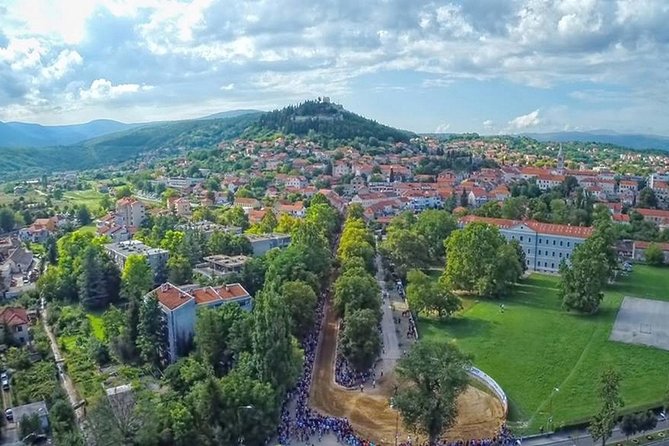 Sinj: Panoramic Flight over Peruca Lake and Dinara mountain - What the private group format means