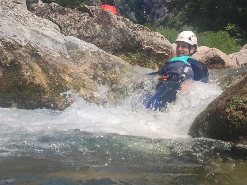 Small Group Canyoning with proffesional guide - The 10-minute walk into Cetina Canyon