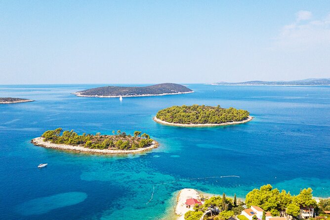 Speedboat Blue Lagoon & 3 Islands tour from Trogir - Why this boat day works well from Trogir