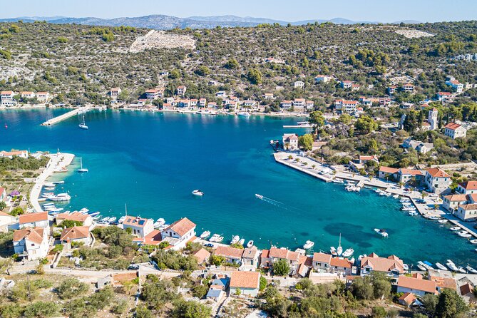 Speedboat Blue Lagoon & 3 Islands tour from Trogir - The skipper can shape the feel of the day