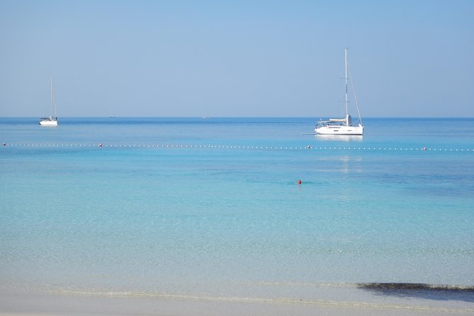 Speedboat Blue Lagoon & 3 Islands tour from Trogir - White Lagoon on Drvenik Mali
