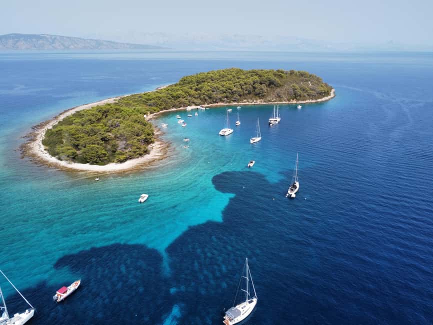 Speedboat to 3 islands: Hvar, Brač, Zečevo with watersports - Key points at a glance