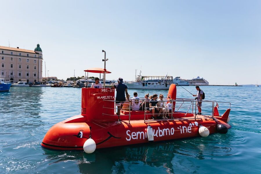 Split: 45-minute Semi-Submersible Submarine Trip - Who will enjoy Marijeta most?