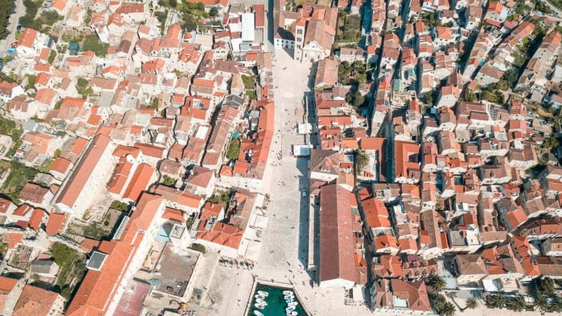 Split: 5 Islands Full-Day Tour to Blue Cave, Vis & Hvar - Who should book this day at sea