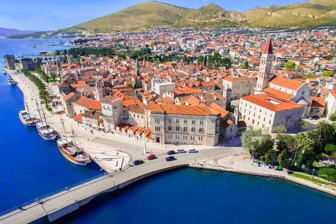 Split and Trogir from Cruise Ship in Split - Meeting your guide at the cruise port