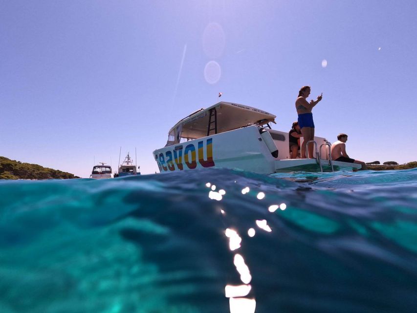 Split: Bisevo, Vis, and Hvar Boat Tour with Snorkel Stops - What the small boat changes
