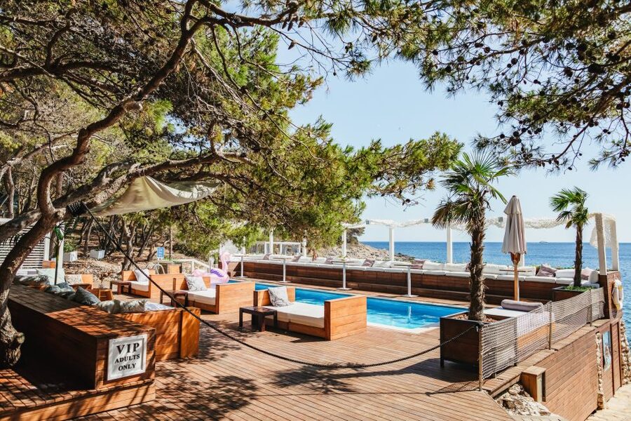 Split: Blue Cave, Vis & Hvar Full-Day Trip by Speedboat - What the speedboat ride is really like
