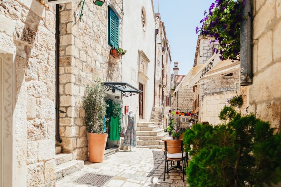 Split: Blue Cave, Vis & Hvar Full-Day Trip by Speedboat - Cruising past the Pakleni Islands
