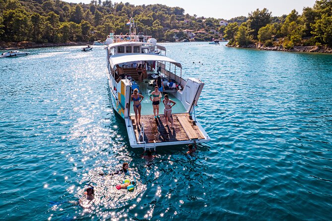 Split: Blue Lagoon, 3 Island Boat Tour & Mediterranean Lunch - Who will enjoy this boat trip most?