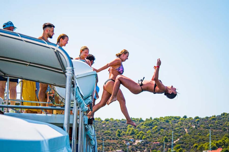 Split: Blue Lagoon, 3Islands, Boat Trip, Mediterranean lunch - What the $68 price really covers