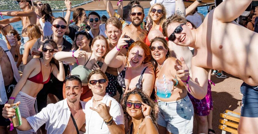 Split: Blue Lagoon Boat Party with DJs, Shots & After Party - Is the after-party worth staying for?