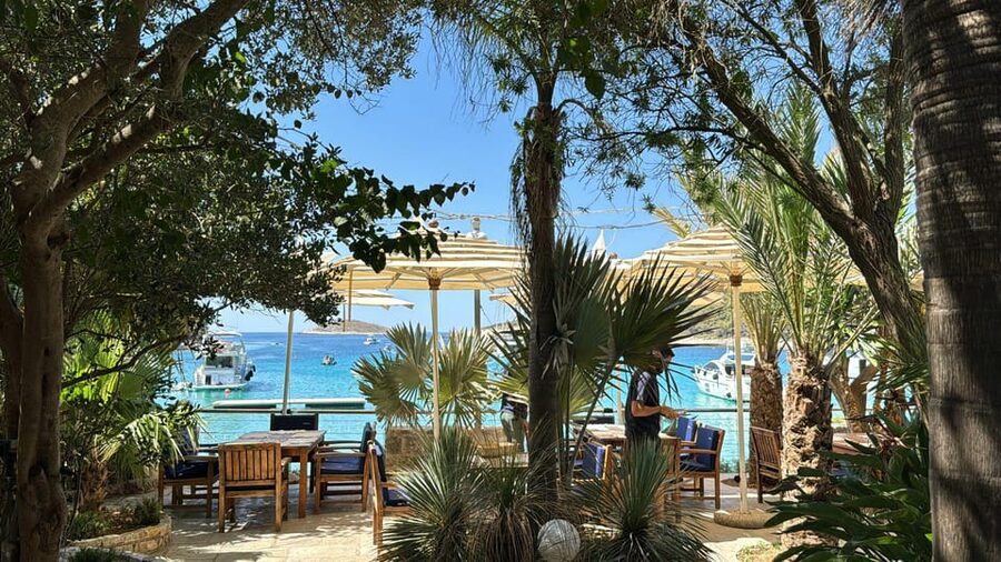 Split: Blue Lagoon, Hvar and 5 Islands Small Group Boat Tour - Blue Lagoon: the grand finale