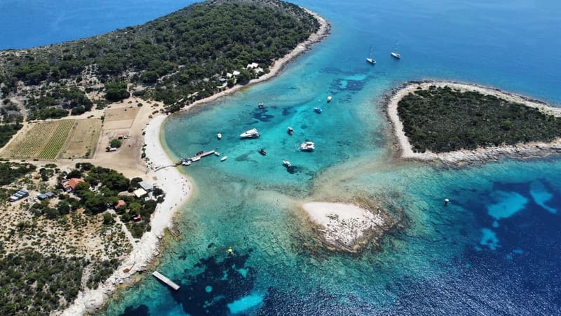 Split: Boat Tour to Blue Cave, Vis, Blue Lagoon, Hvar, Brač - What the $135 price really covers