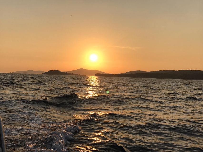 Split: Brac Island and Sutivan Village Sunset Boat Tour - The right kind of evening on Brac