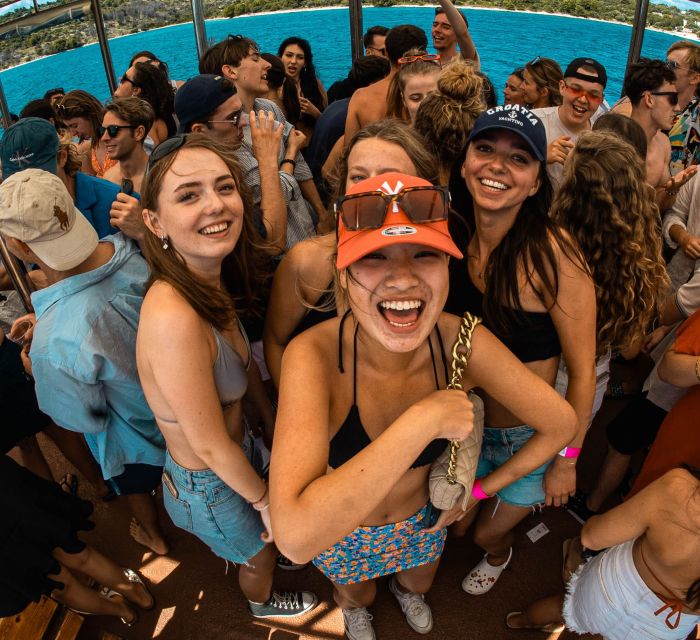 Split: Captain’s Boat Party – Blue Lagoon, DJ & Free Shots - Is Captain’s Boat Party worth booking?