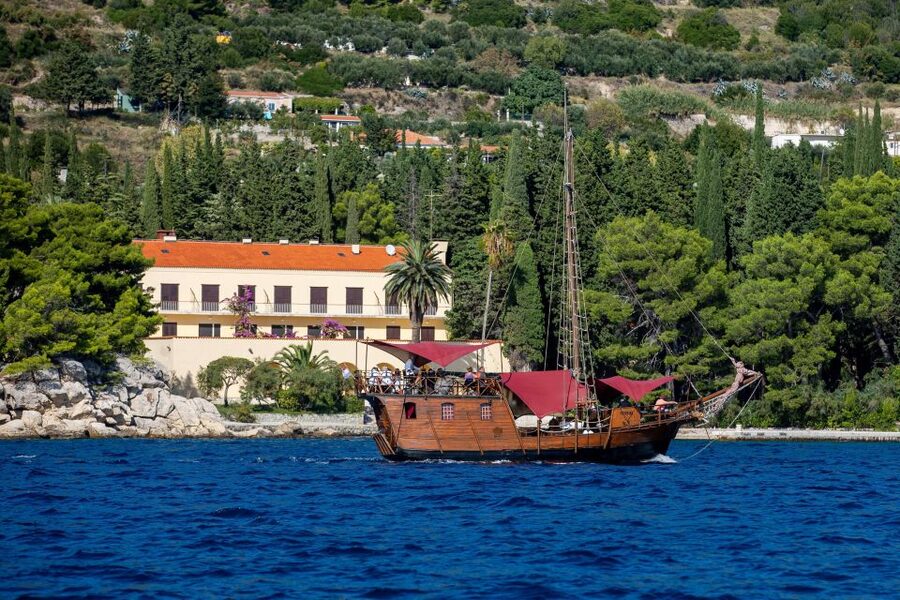 Split: Cruise on Columbo's Pirate Ship "Santa Maria" - Should you book the Santa Maria?