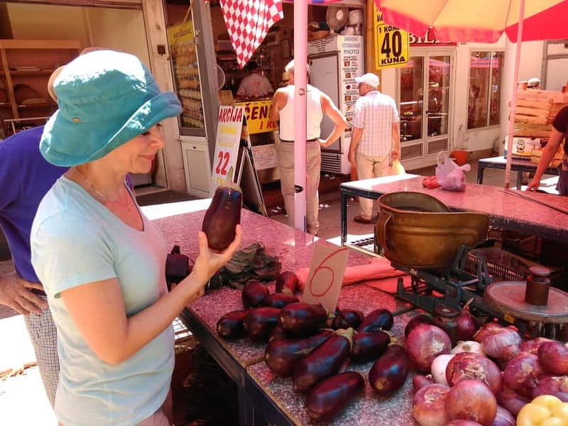 Split: Food Tasting Walking Tour - Bars, restaurants, and local recommendations