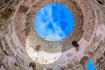 Game of Thrones Small group Tour with Diocletian’s Cellar
