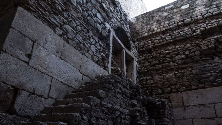Split: Game of Thrones Tour with Diocletian's Palace Cellar - The cellars: the tour’s essential stop