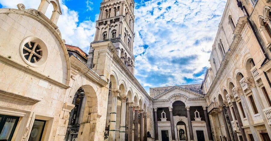 Split: Guided Walking Tour in English - The Peristyle and the center of imperial Split