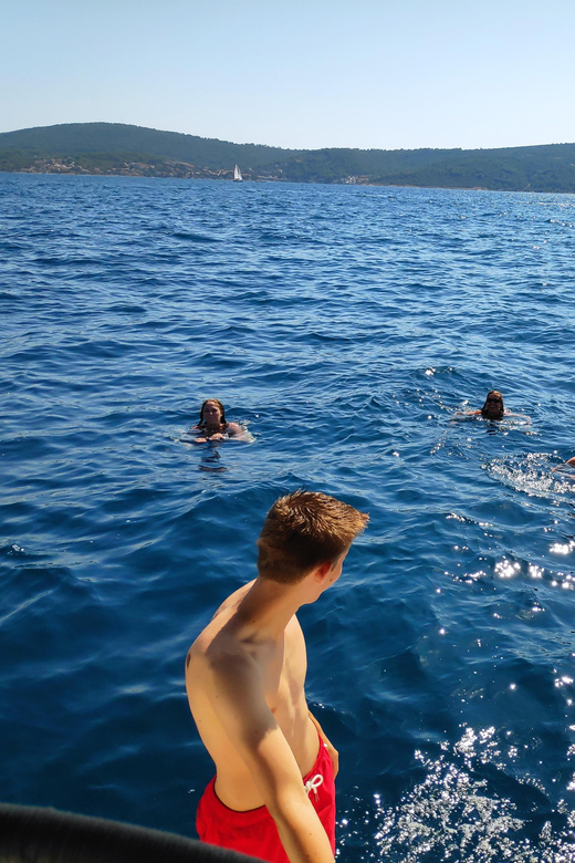 Split: Half Day Sailing Tour with Swim Stop, Snacks and Wine - Who will enjoy this sailing trip most