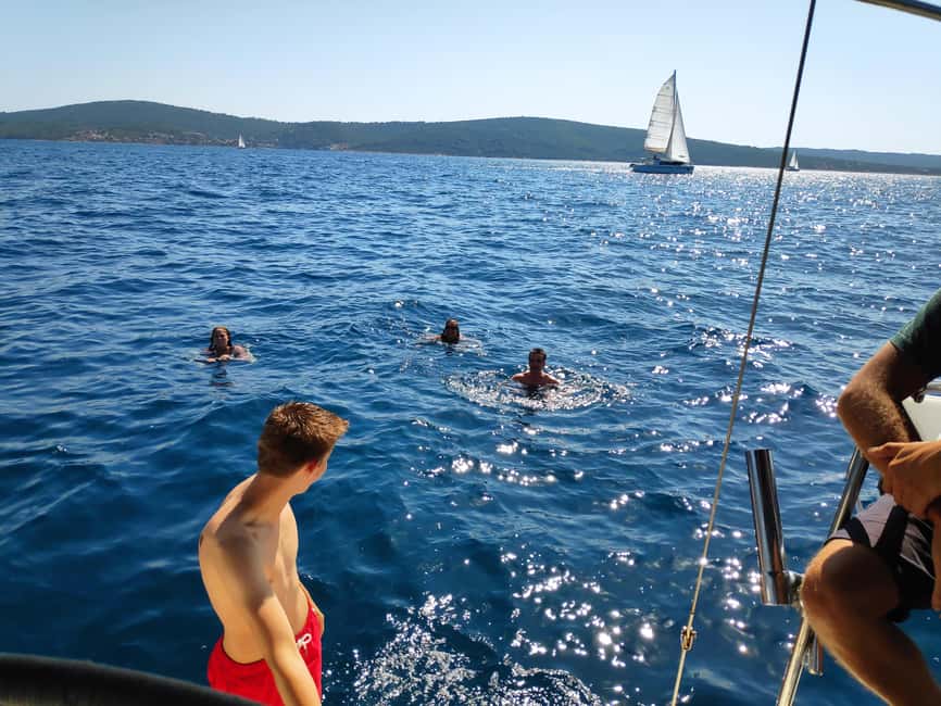 Split: Half Day Sailing Tour with Swim Stop, Snacks and Wine - The boat and the private group setup