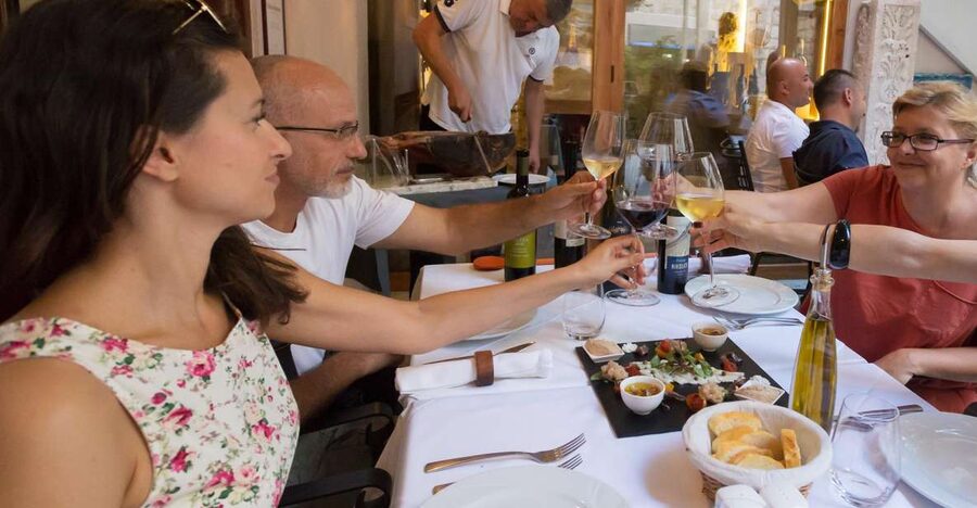 Split: Historical & Gastro Treasures Tour with Green Market - Diocletian’s Palace is more than a monument