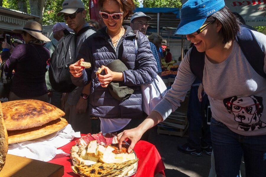Split: Historical & Gastro Treasures Tour with Green Market - Guides shape the experience