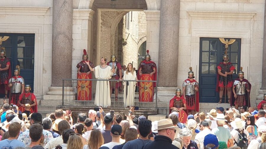 Split: History and Heritage Walking Tour - Romanesque churches, Gothic palaces, and medieval defenses