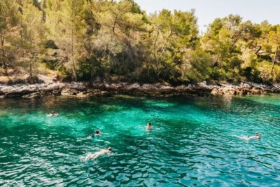 Hvar, Pakleni, Brač & Šolta All-inclusive Tour