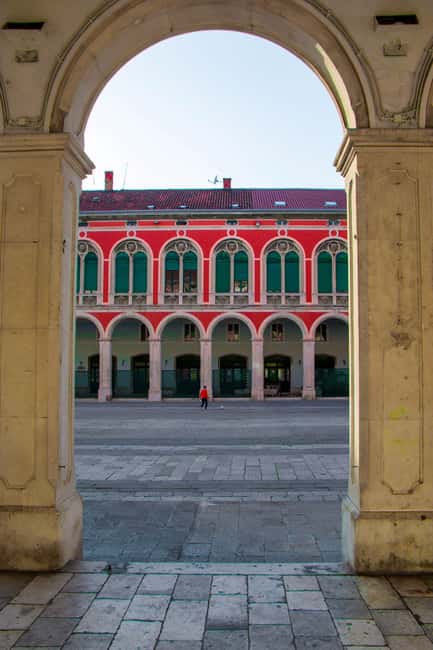 Split: Jewish Heritage & Diocletian's Palace Walking Tour - Should you book it?