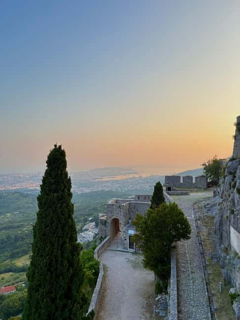 Split: Klis Sunset Sightseeing Bus Tour - Klis Fortress at a glance